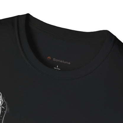 Virgen de Soneluna Tee